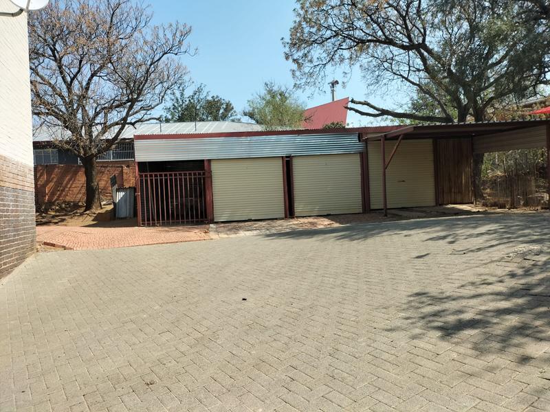 4 Bedroom Property for Sale in Uitsig Free State